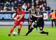 英雄联盟总决赛门票-卡昂主场小胜亚眠，取得关键三分的简单介绍