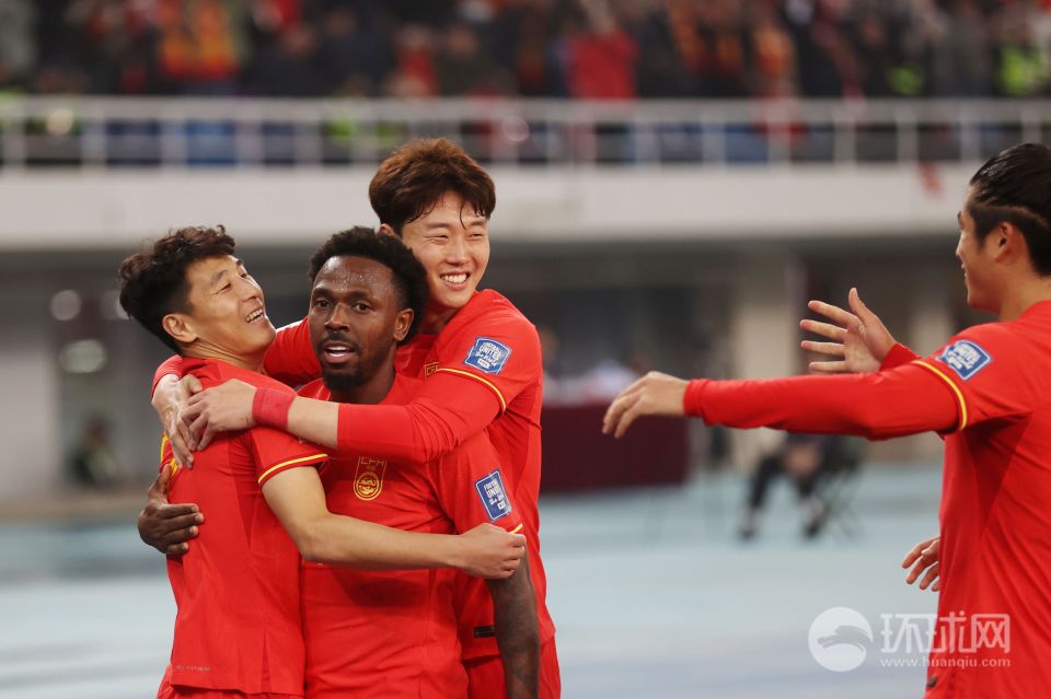 亚洲球队在国际足球赛事中大放异彩 亚洲球队在国际足球赛事中大放异彩