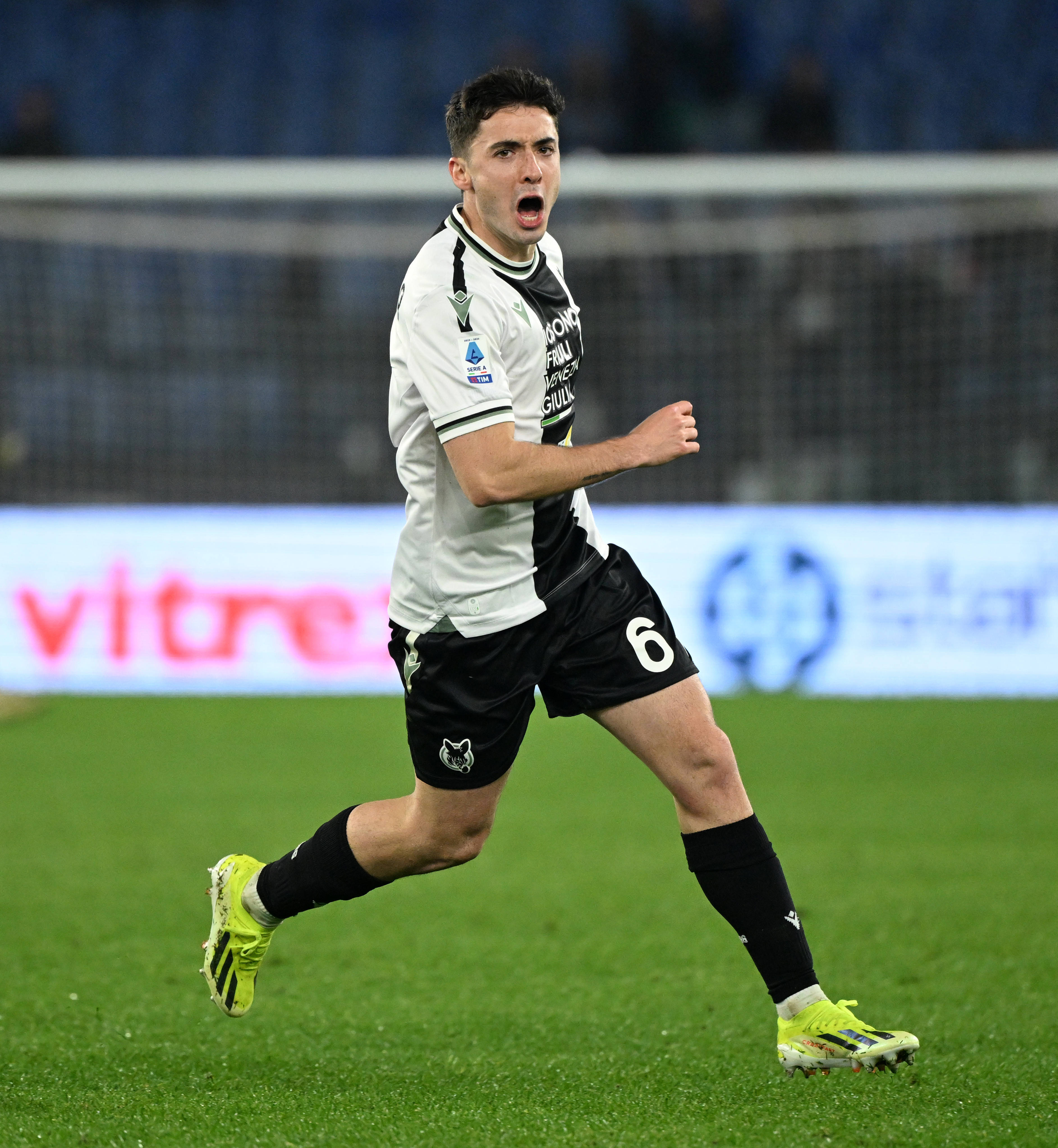 包含乌迪内斯客场逼平对手,保持不败表现的词条 包含乌迪内斯客场逼平对手,保持不败表现的词条