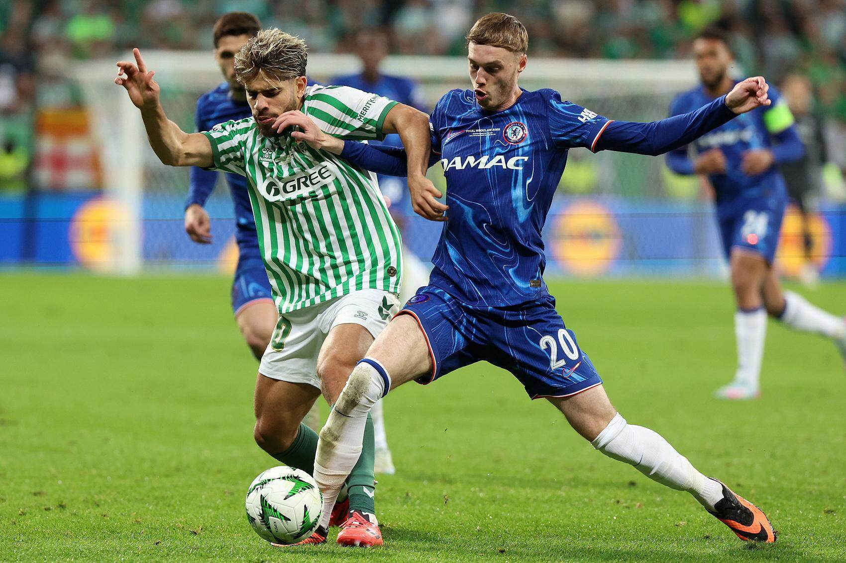 切尔西险胜晋级,实现欧冠半决赛之梦想 切尔西险胜晋级,实现欧冠半决赛之梦想