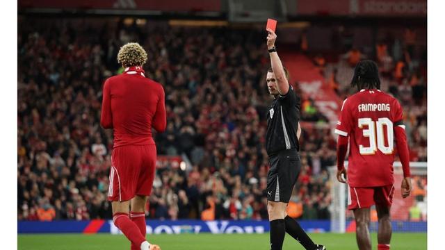 利物浦后卫遭受重伤,缺席比赛的简单介绍 利物浦后卫遭受重伤,缺席比赛的简单介绍