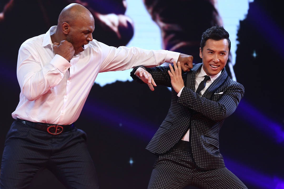 拳击场外新闻不断,话题热度爆表的简单介绍 拳击场外新闻不断,话题热度爆表的简单介绍