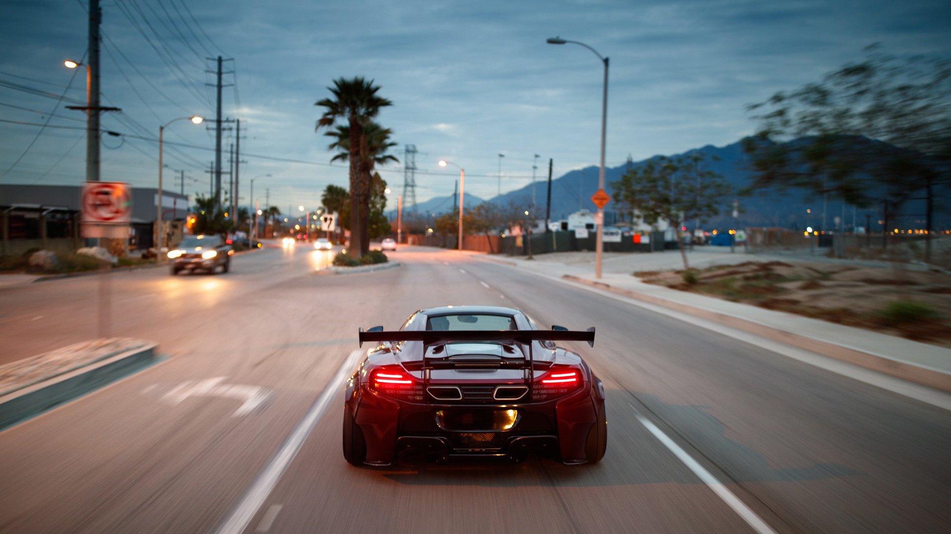 冰与火之歌，德甲争冠的战术博弈与活塞式进攻的暴力美学