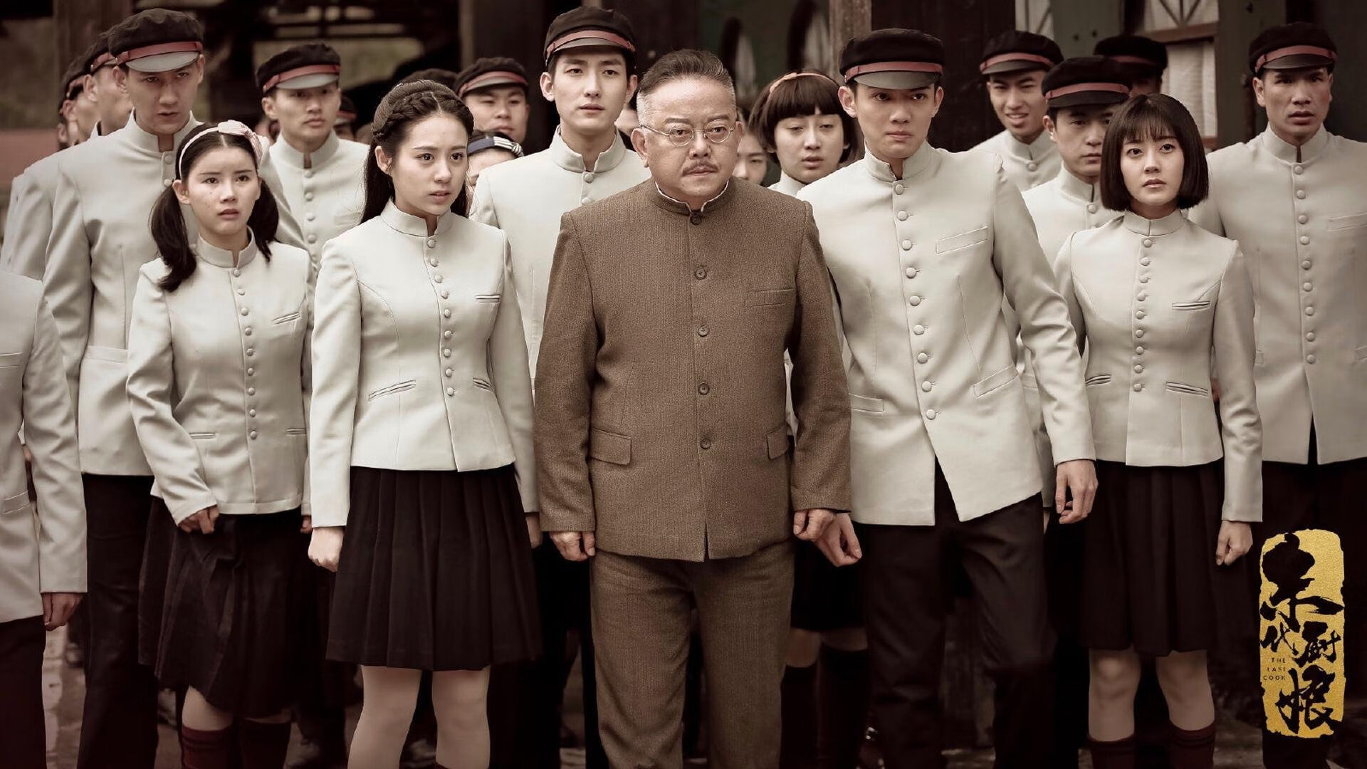 黑色与白色的统治艺术，当古典主义篮球与现代洪流同时闪耀